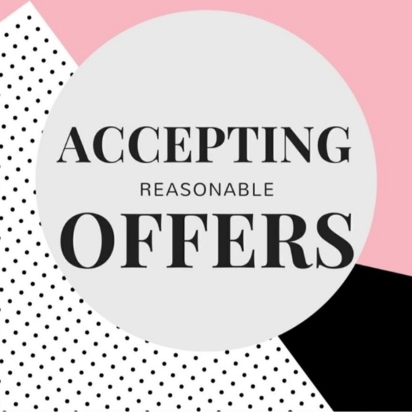 Welcome to My Closet! - Picture 1 of 2